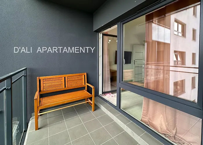 Bulgarska Komfortowy Z Trzema Sypialniami I Trzema Lazienkami Oraz Dwoma Miejscami Parkingowymi Poznaň