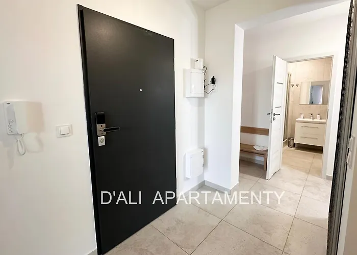 Apartmán Bulgarska Komfortowy Z Trzema Sypialniami I Trzema Lazienkami Oraz Dwoma Miejscami Parkingowymi